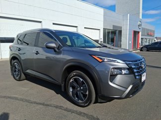 Used 2024 Nissan Rogue SV w/ SV Premium Package image 1