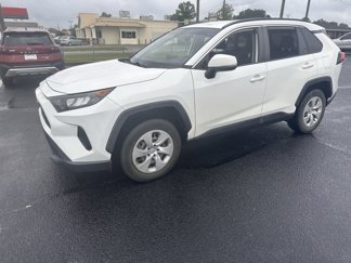 Used 2021 Toyota Corolla LE image 1
