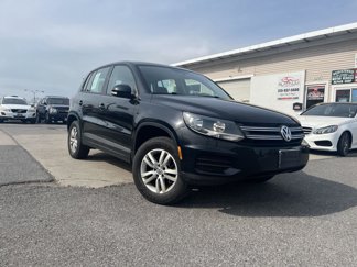 Used 2012 Volkswagen Tiguan S image 1