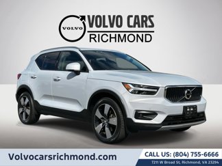Used 2021 Volvo XC40 T5 Momentum w/ Protection Package image 1