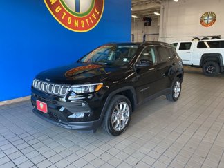 Used 2022 Jeep Compass Latitude w/ Sun and Sound Group image 1