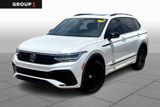 Used 2022 Volkswagen Tiguan SE R-Line image 1