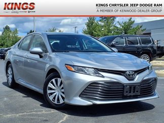 Used 2019 Toyota Camry L image 1