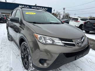 Used 2015 Toyota RAV4 LE image 1