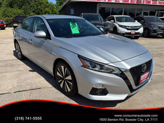 Used 2020 Nissan Altima 2.5 SV image 1