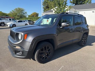 Used 2018 Jeep Renegade Altitude image 1