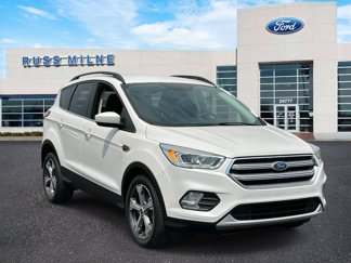 Used 2017 Ford Escape SE w/ SE Leather Comfort Package image 1