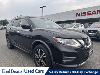 Used 2020 Nissan Rogue SV w/ Premium Package image 1