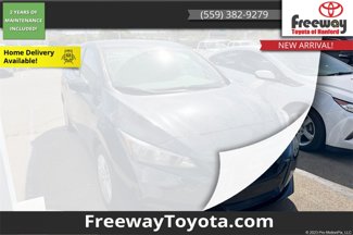 Used 2025 Nissan Leaf S image 1