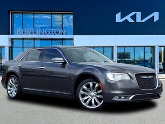 Used 2019 Chrysler 300 Limited image 1
