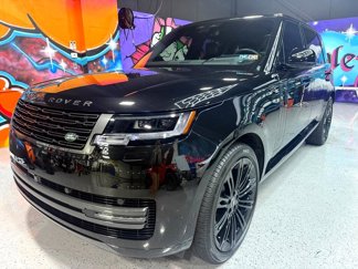 Used 2025 Land Rover Range Rover Long Wheelbase SE image 1