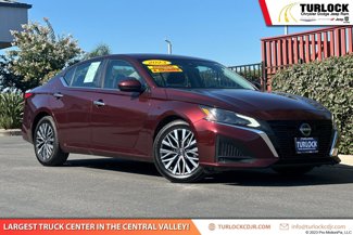 Used 2023 Nissan Altima 2.5 SV image 1