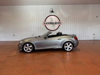 Used 2011 Mercedes-Benz SLK 300 image 1