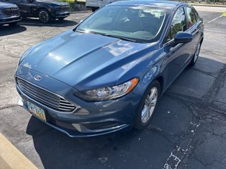 Used 2018 Ford Fusion SE w/ Fusion SE Technology Package image 1