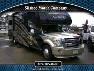 Used 2015 Ford F550 2WD Regular Cab Super Duty image 1