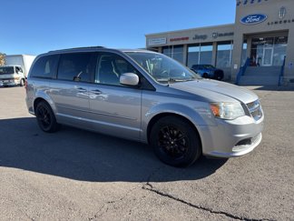 Used 2014 Dodge Grand Caravan SXT image 1