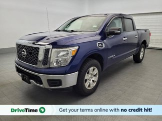 Used 2017 Nissan Titan SV image 1