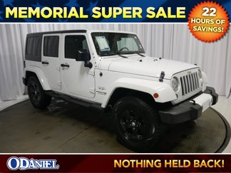 Used 2018 Jeep Wrangler Unlimited Sahara image 1