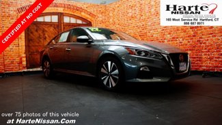 Certified 2022 Nissan Altima 2.5 SV image 1