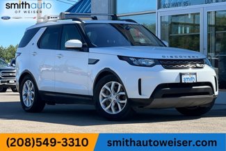 Used 2018 Land Rover Discovery SE image 1