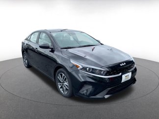 Used 2023 Kia Forte LXS image 1