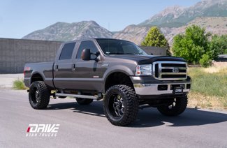 Used 2005 Ford F250 Lariat image 1