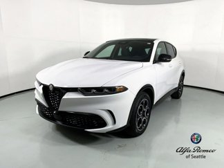 New 2025 Alfa Romeo Tonale w/ Premium Package image 1