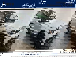 New 2025 Volkswagen Taos SE image 1