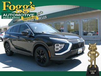 Used 2023 Mitsubishi Eclipse Cross LE image 1