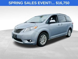 Used 2014 Toyota Sienna L image 1