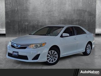Used 2012 Toyota Camry LE image 1