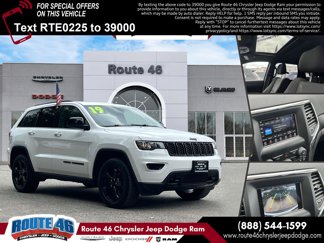 Used 2019 Jeep Grand Cherokee Laredo image 1