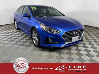 Used 2018 Hyundai Sonata Limited w/ Cargo Package image 1