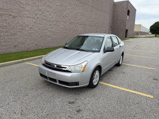 Used 2011 Ford Focus SE w/ 201A Rapid Spec Order Code image 1