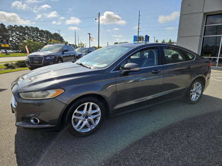 Used 2015 Ford Fusion SE w/ Equipment Group 202A image 1