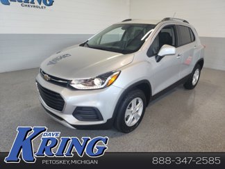 Used 2022 Chevrolet Trax LT w/ LT Convenience Package image 1