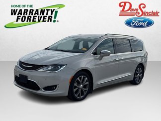 Used 2017 Chrysler Pacifica Limited w/ Advanced Safetytec Group image 1