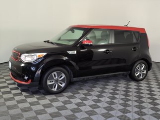 Used 2017 Kia Soul EV + image 1