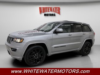 Used 2017 Jeep Grand Cherokee Altitude image 1
