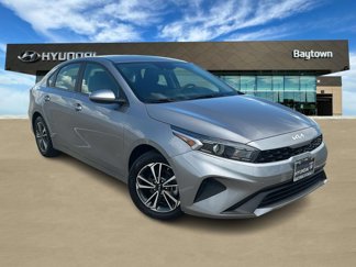 Used 2024 Kia Forte LXS image 1