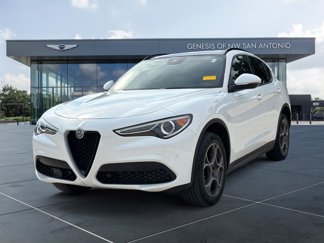 Used 2023 Alfa Romeo Stelvio Sprint image 1