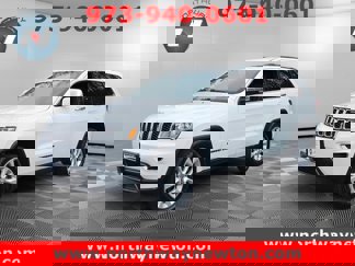 Used 2017 Jeep Grand Cherokee Limited image 1