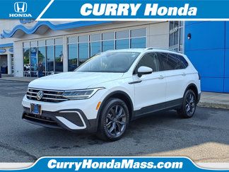 Used 2022 Volkswagen Tiguan SE image 1