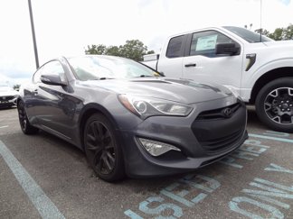 Used 2016 Hyundai Genesis 3.8 image 1