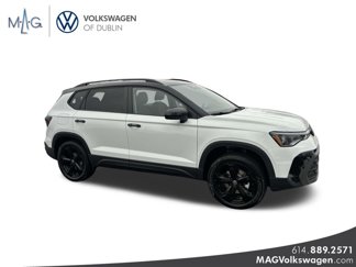 New 2025 Volkswagen Taos SE image 1