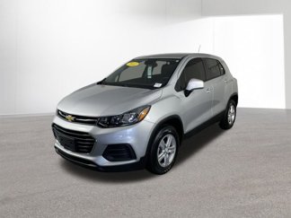 Used 2022 Chevrolet Trax LS w/ Tint and Cruise Package image 1