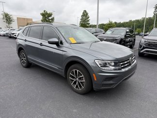 Used 2021 Volkswagen Tiguan SE image 1