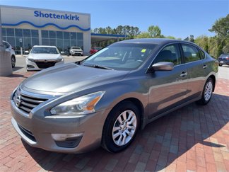 Used 2015 Nissan Altima 2.5 S w/ Power Driver Seat Package image 1