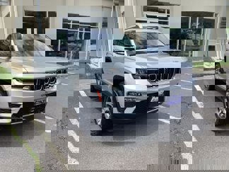 New 2023 Jeep Grand Cherokee 4WD 4xe w/ Luxury Tech Group II image 1