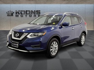 Used 2017 Nissan Rogue SV image 1